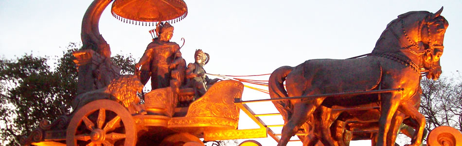 Mahabharata:  Krishna guida il carro di Arjuna